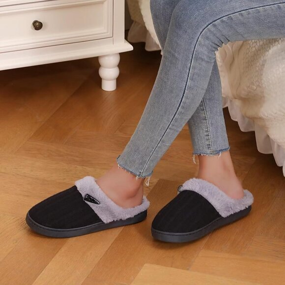 Women's Black Gray Scuff Faux Fur Lining Memory Warm Foam Plush Slippers Shoes - Picture 2 of 8